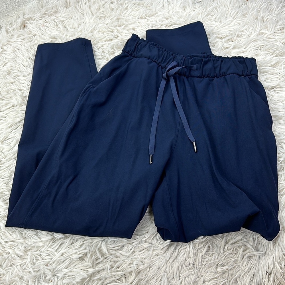 Lululemon Keep Moving Pant 7/8 High-Rise True Navy
